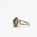 Bague chevalière en argent avec détail ancien et citrines jaunes